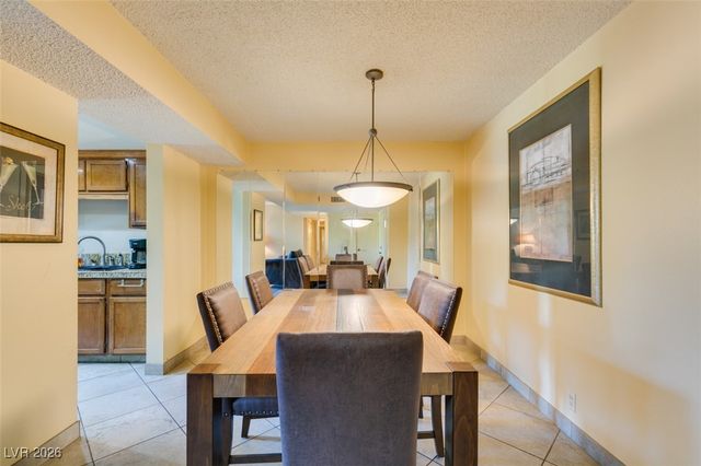 730 South Royal Crest Circle 426, Las Vegas, NV 89169