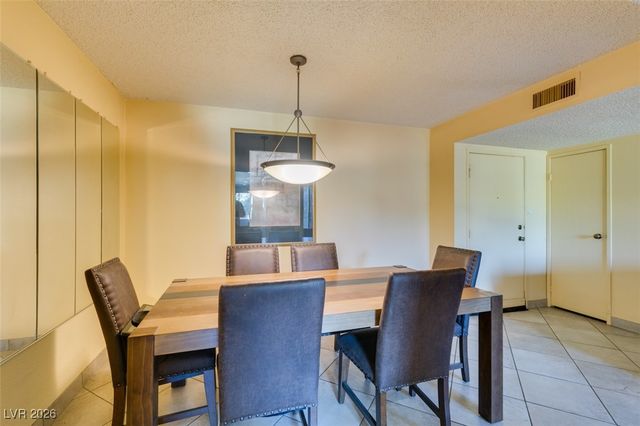 730 South Royal Crest Circle 426, Las Vegas, NV 89169