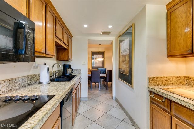 730 South Royal Crest Circle 426, Las Vegas, NV 89169