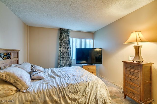 730 South Royal Crest Circle 426, Las Vegas, NV 89169