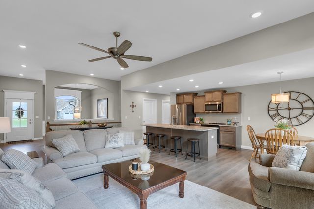 1806 STILLPOINT CT, Columbia, MO 65203