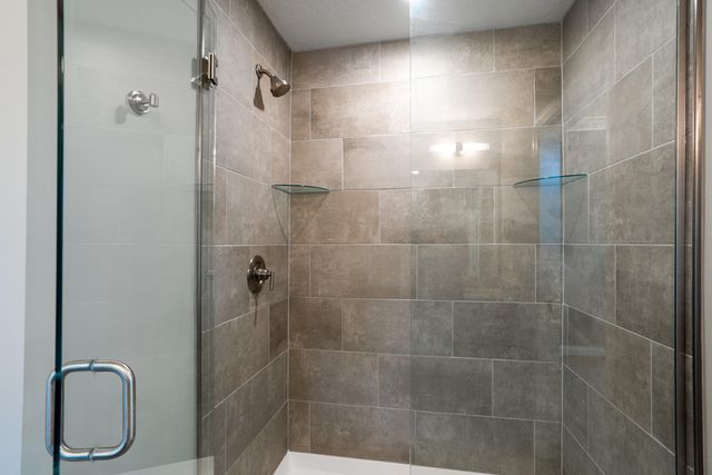 1806 STILLPOINT CT, Columbia, MO 65203