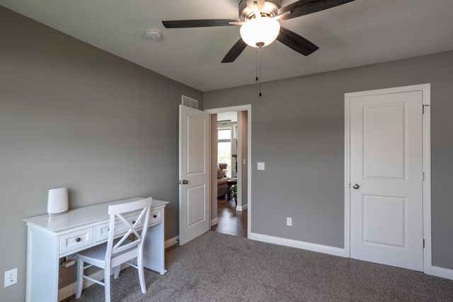 1806 STILLPOINT CT, Columbia, MO 65203