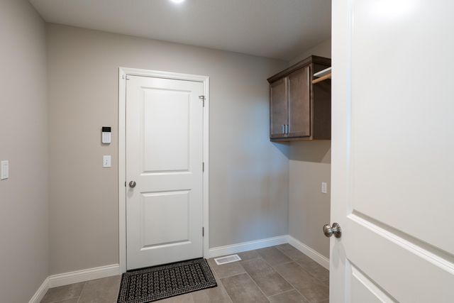 1806 STILLPOINT CT, Columbia, MO 65203