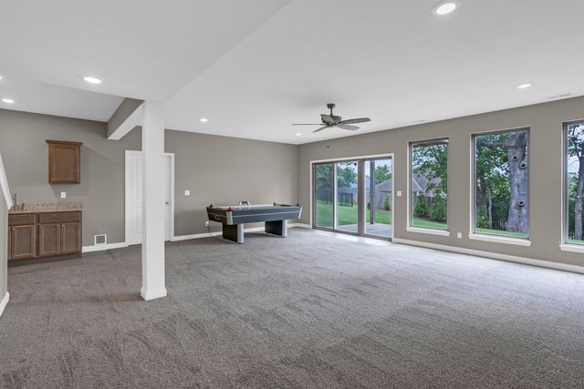 1806 STILLPOINT CT, Columbia, MO 65203