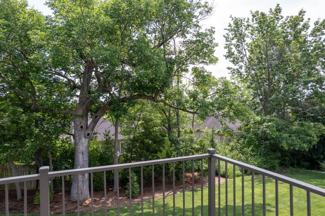 1806 STILLPOINT CT, Columbia, MO 65203