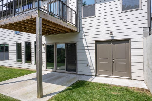 1806 STILLPOINT CT, Columbia, MO 65203