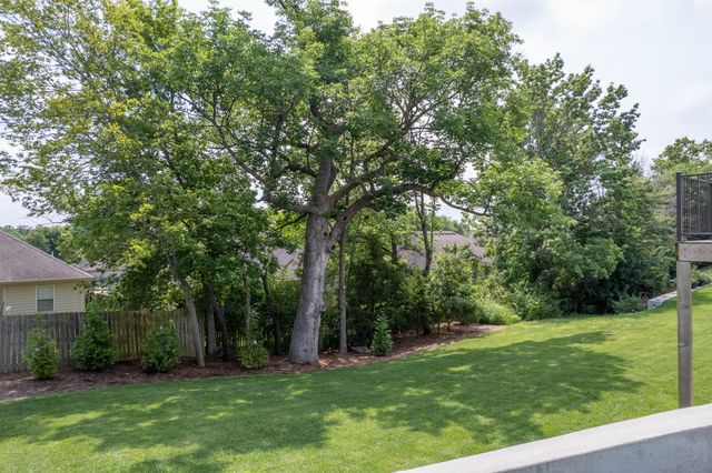 1806 STILLPOINT CT, Columbia, MO 65203