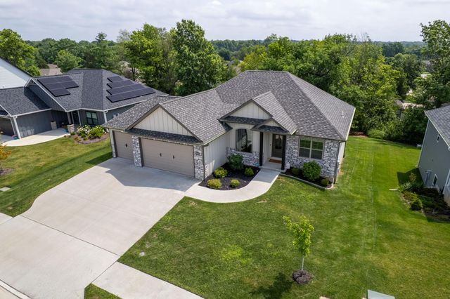 1806 STILLPOINT CT, Columbia, MO 65203