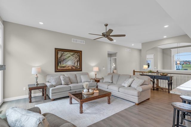 1806 STILLPOINT CT, Columbia, MO 65203