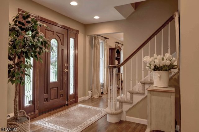 71 Cheshire Ln, Ringwood Boro, NJ 07456