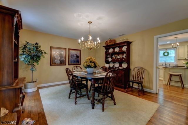 71 Cheshire Ln, Ringwood Boro, NJ 07456