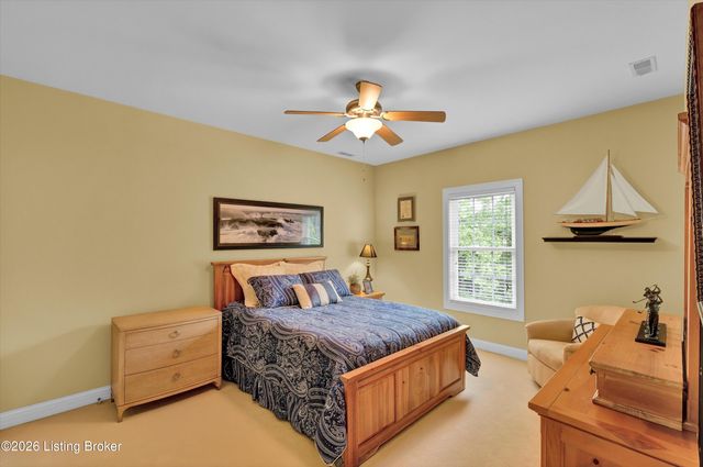 560 N Hubbards Ln, Louisville, KY 40207