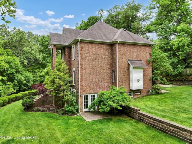 560 N Hubbards Ln, Louisville, KY 40207