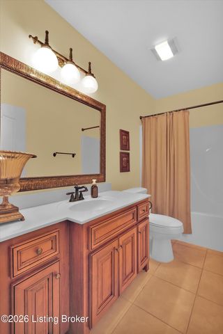 560 N Hubbards Ln, Louisville, KY 40207