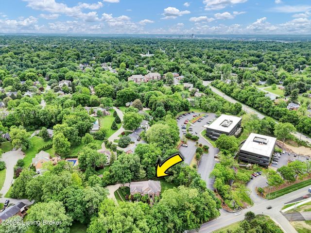 560 N Hubbards Ln, Louisville, KY 40207