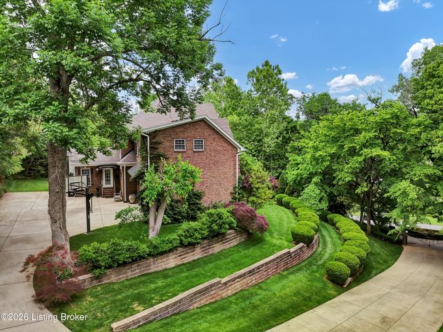 560 N Hubbards Ln, Louisville, KY 40207
