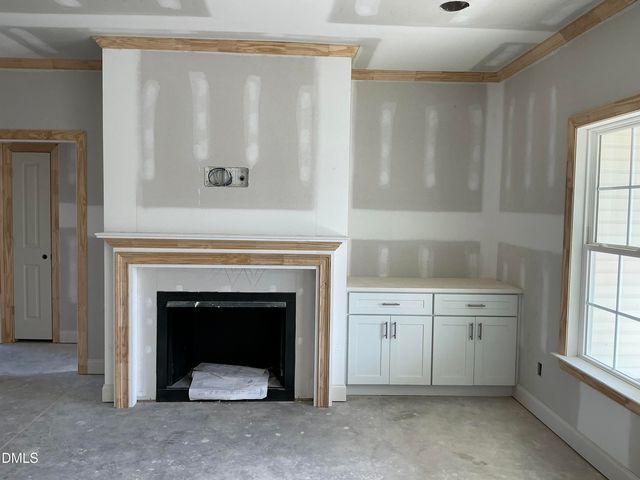 1027 N Lincoln Street, Benson, NC 27504