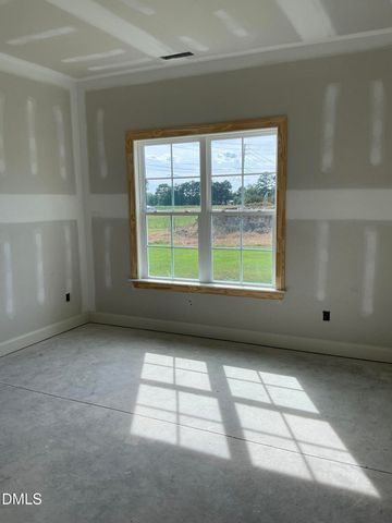 1027 N Lincoln Street, Benson, NC 27504