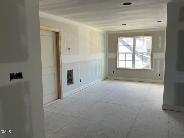 1027 N Lincoln Street, Benson, NC 27504
