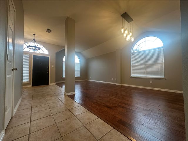 10107 Norman Court, Irving, TX 75063
