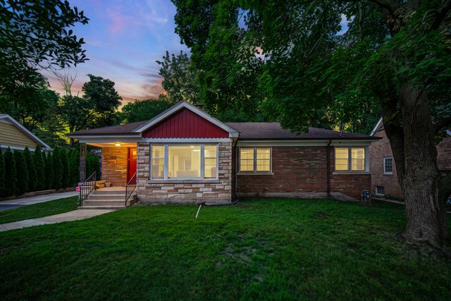 618 Dundee Avenue, Flossmoor, IL 60422