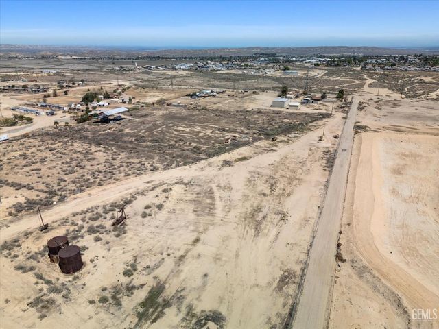 523 Kristin Street, Taft, CA 93268