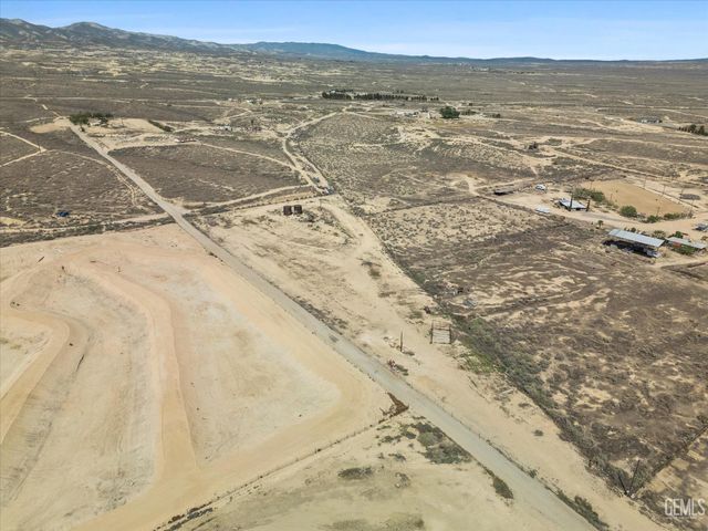 523 Kristin Street, Taft, CA 93268