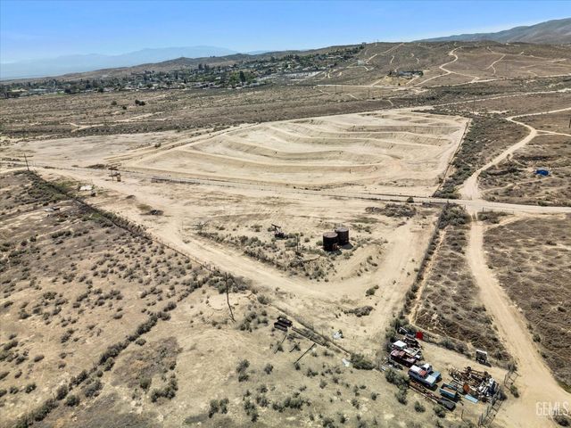 523 Kristin Street, Taft, CA 93268