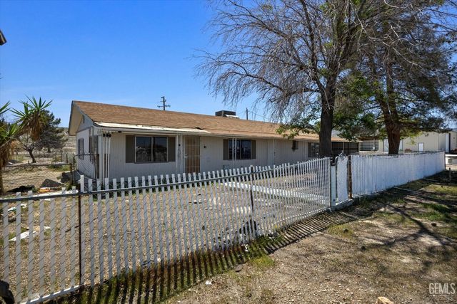 523 Kristin Street, Taft, CA 93268
