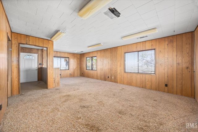 523 Kristin Street, Taft, CA 93268