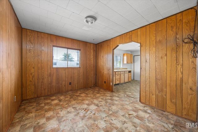 523 Kristin Street, Taft, CA 93268