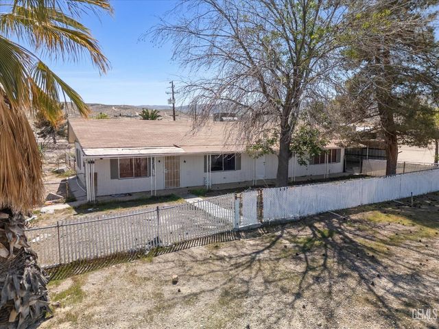 523 Kristin Street, Taft, CA 93268