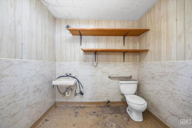 523 Kristin Street, Taft, CA 93268