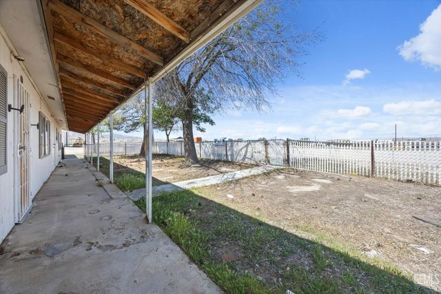 523 Kristin Street, Taft, CA 93268