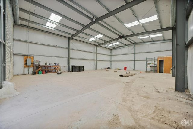 523 Kristin Street, Taft, CA 93268