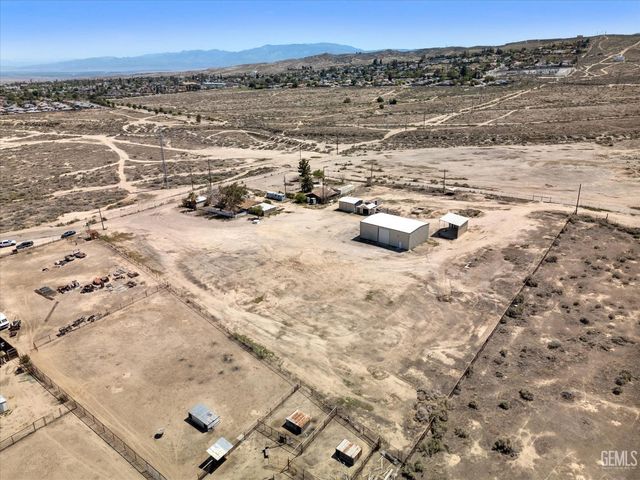 523 Kristin Street, Taft, CA 93268