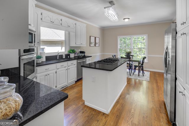2059 Howell Mill Road NW, Atlanta, GA 30318