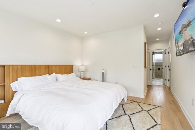 953 N MARSHALL ST, Philadelphia, PA 19123