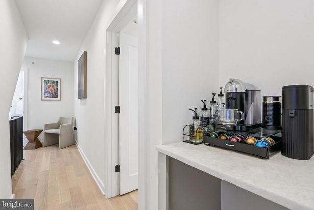953 N MARSHALL ST, Philadelphia, PA 19123