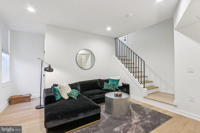 953 N MARSHALL ST, Philadelphia, PA 19123