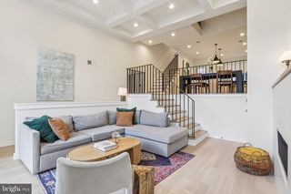 953 N MARSHALL ST, Philadelphia, PA 19123
