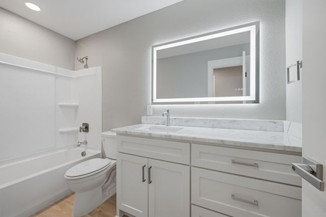 1008 S First Street, Sherman, TX 75090