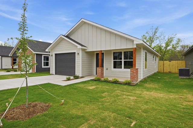 1008 S First Street, Sherman, TX 75090