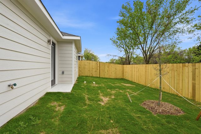 1008 S First Street, Sherman, TX 75090