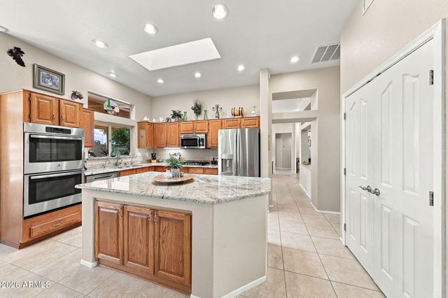 14201 W PARADA Drive, Sun City West, AZ 85375