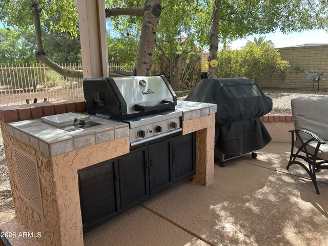 14201 W PARADA Drive, Sun City West, AZ 85375