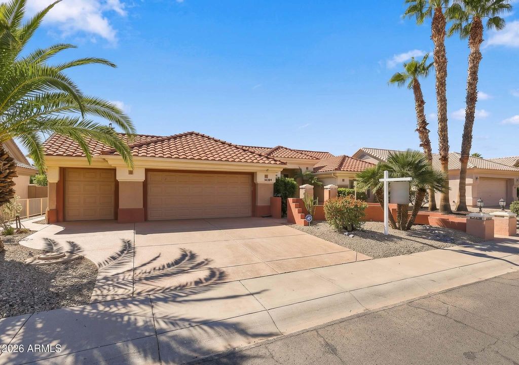 14201 W PARADA Drive, Sun City West, AZ 85375