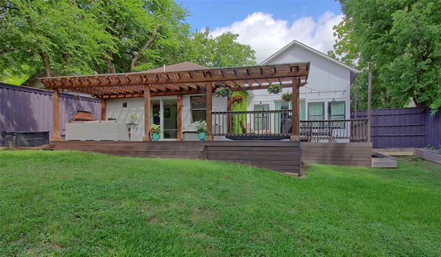 9030 San Benito Way, Dallas, TX 75218