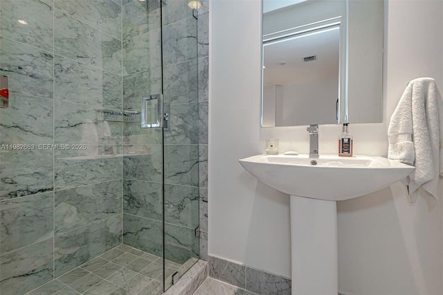 801 S Miami Ave 4508, Miami, FL 33130